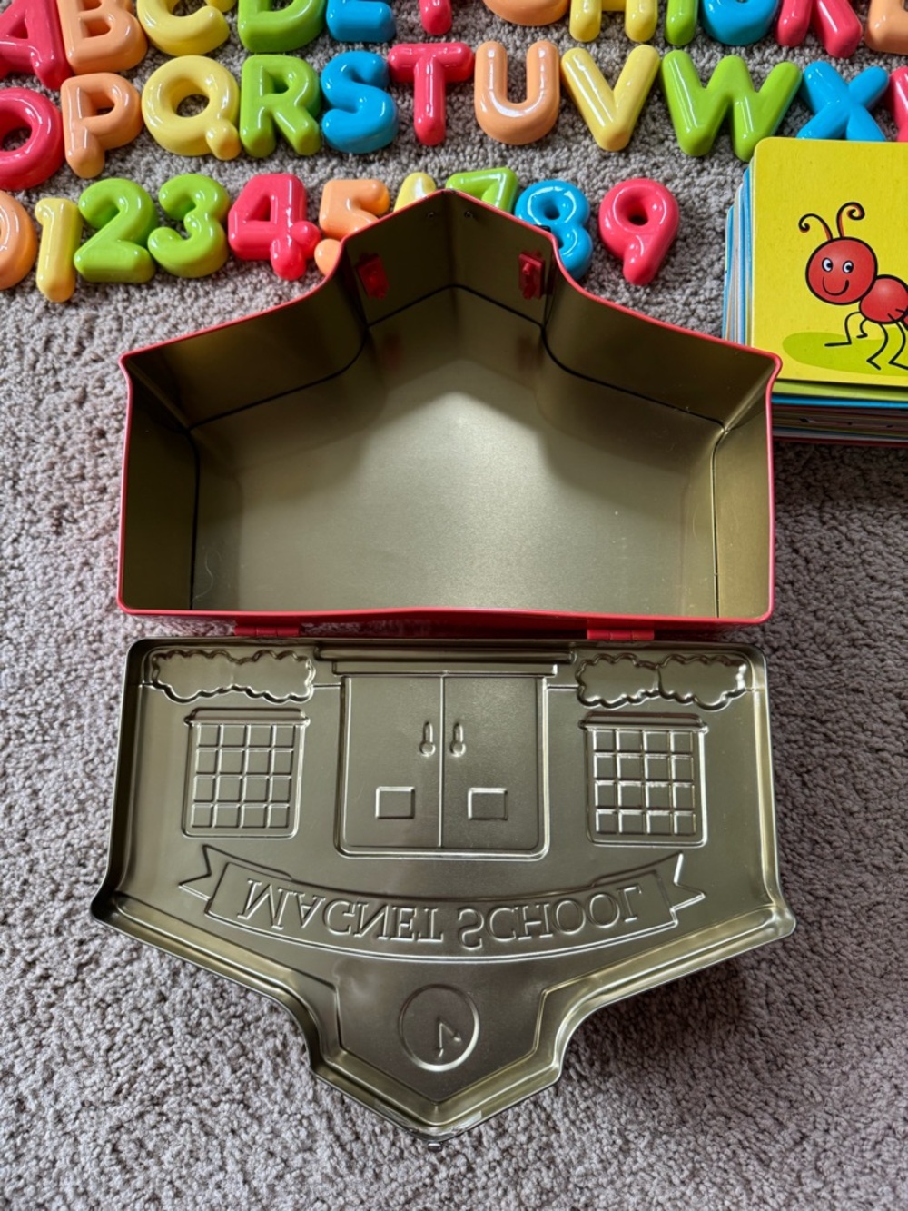 Parents By Battat Magnet School Schoolhouse Tin Box Letters Numbers COMPLETE - Picture 3 of 11